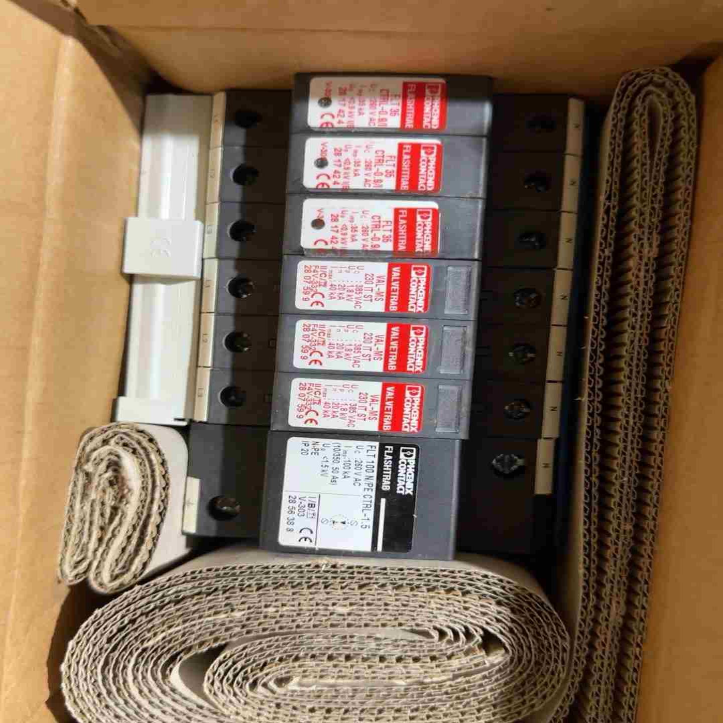 菲尼克斯防雷浪涌保护开关  POWERSET BC3+1-拍前询价