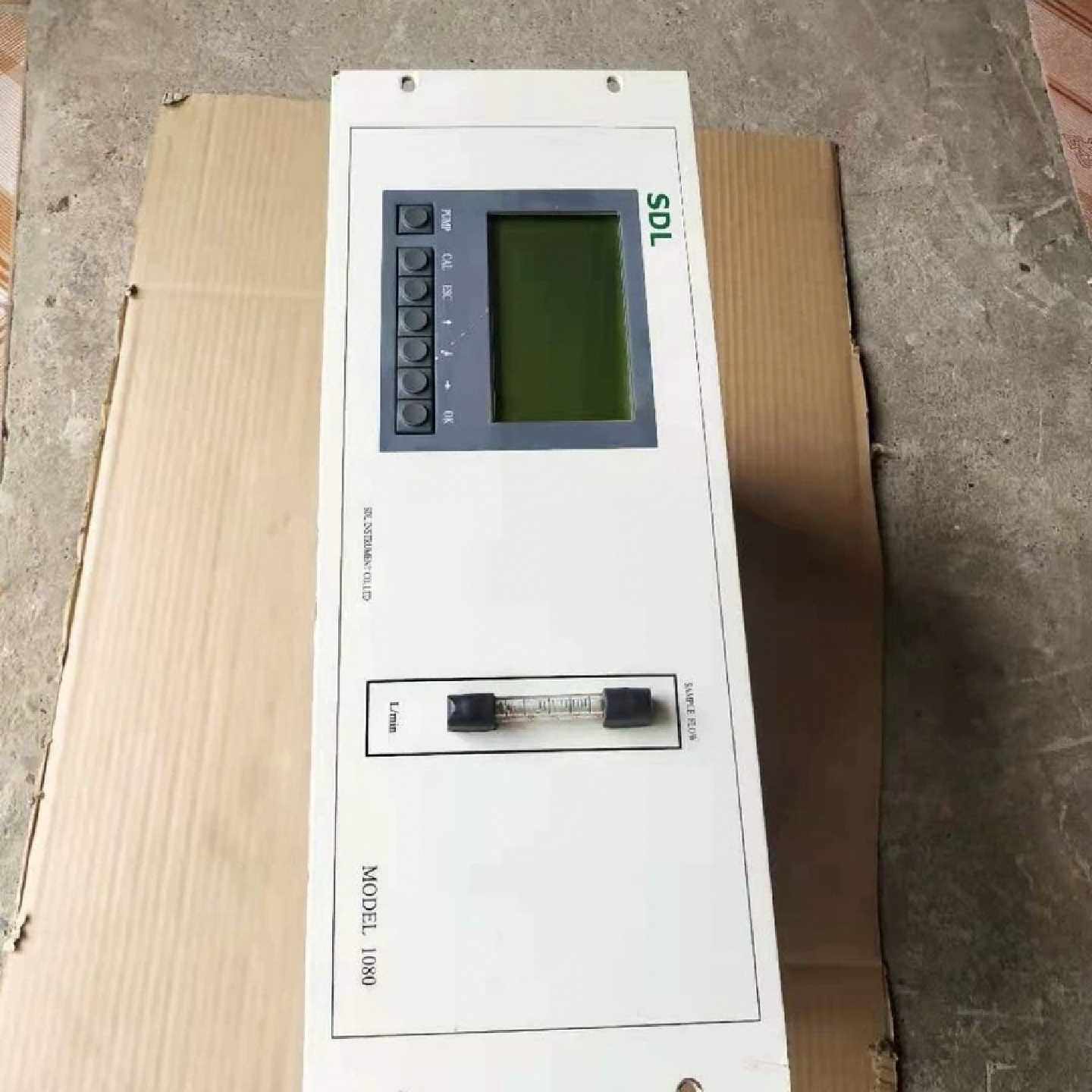 雪迪龙分析仪MODEL1080二手拆机实物拍摄成色如图