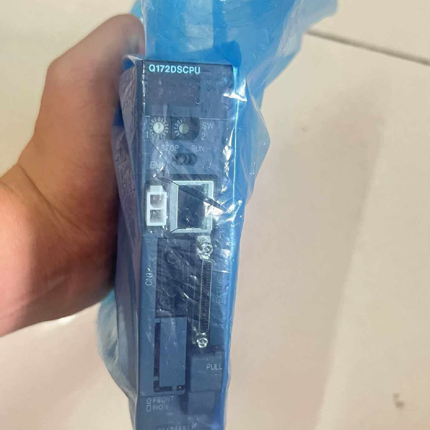 三菱PLC运动模块Q172DSCPU工程结束拆机件成色