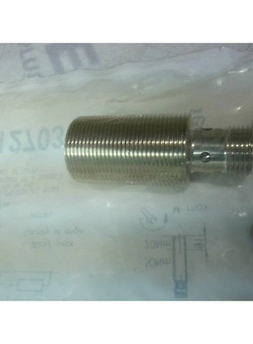 Sensor Inductivo Balluff BAW M18ME-ICC50B-S04G Distancia - S