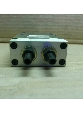 PHD 16022-2-1201 Pinza Paralela Neumática - Nueva Sin Caja