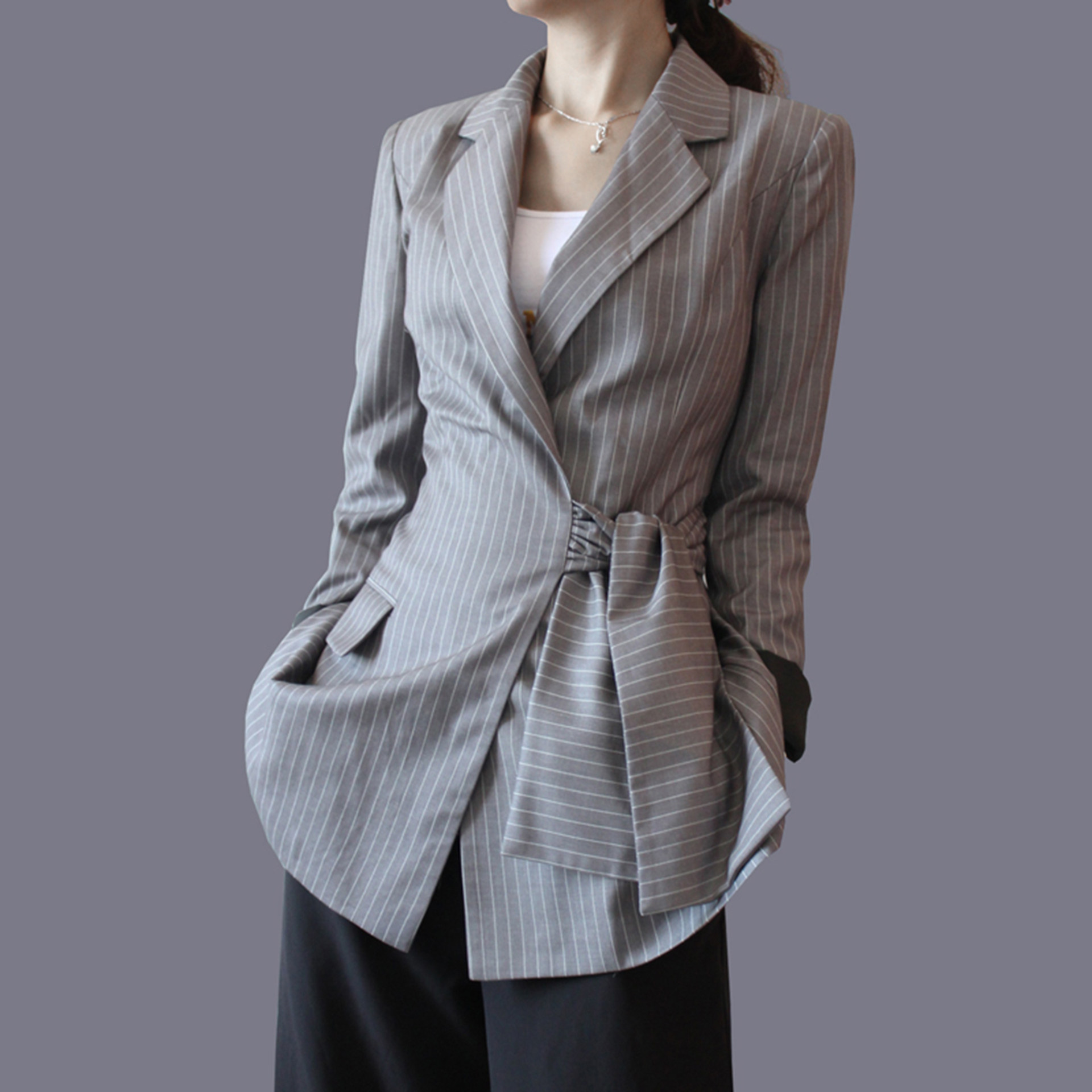 小西装女外套韩版春秋装2026新款时尚职业中长款西服修身条纹休闲