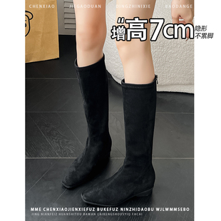 内增高7CM！不累脚黑色方头靴子2025冬新款小个子后拉链中筒靴女