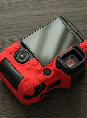 适用佳能R5ii相机套r5二代R50V硅胶套R50/R10保护套R6/R6II/R7/r8