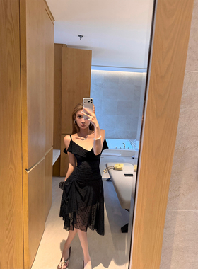 Xinlei Lin 波纱漫影 法式复古植绒波点荡领不规则裙摆吊带连衣裙
