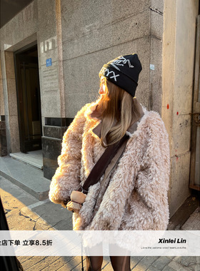 Xinlei Lin “两面派”双面穿可调节宽松机能风环保皮草派克服