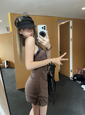 Xinlei Lin 吹爆！蕾丝拼接咖色连衣裙女春夏吊带涟漪短裙女裙子