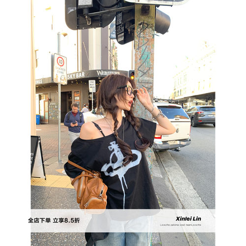 XinleiLin黑色星球印花T恤