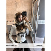 显瘦秋季 Xinlei 上衣 黑白撞色v领字母长袖 T恤女修身 Lin 足球t