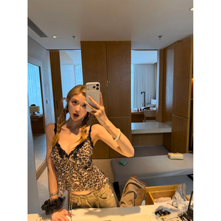 Xinlei Lin 美式甜心 sk*ms同款樱桃豹纹蕾丝印花假两件吊带