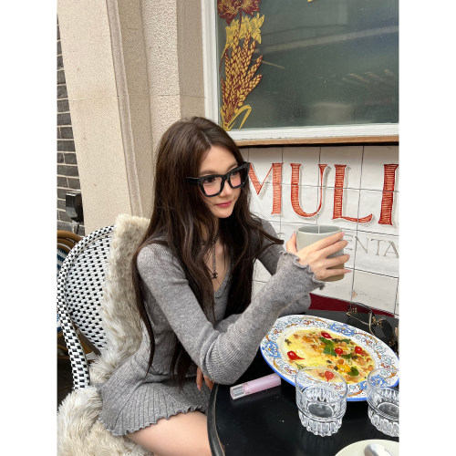 Xinlei Lin“温柔捕手”波浪边设计V领毛衫+A字伞裙针织套装女新