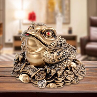 Feng Shui Wealth Fortune Toad Figurine Tabletop Sculpture De