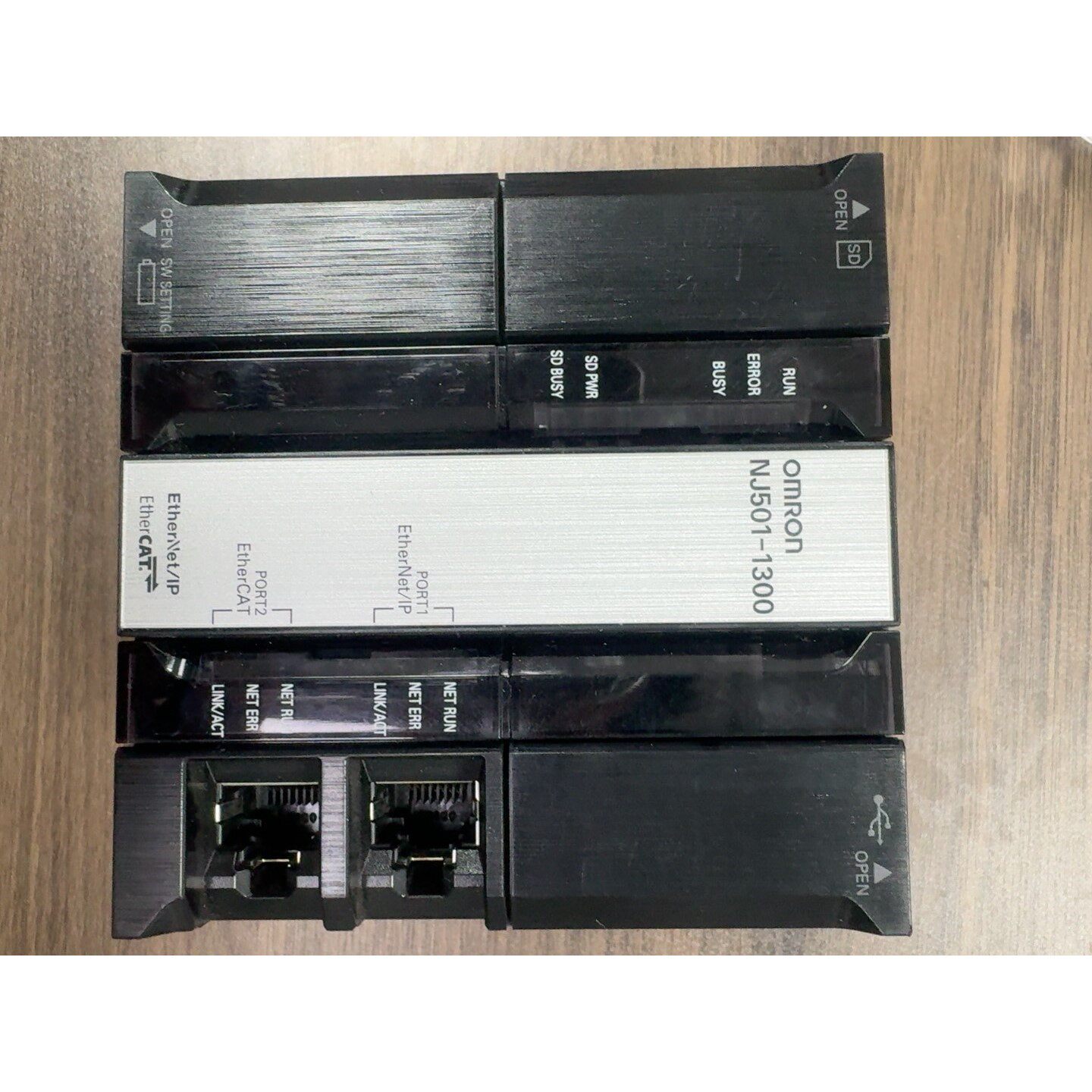 欧姆龙CPU模块NJ501-1300拍前询价