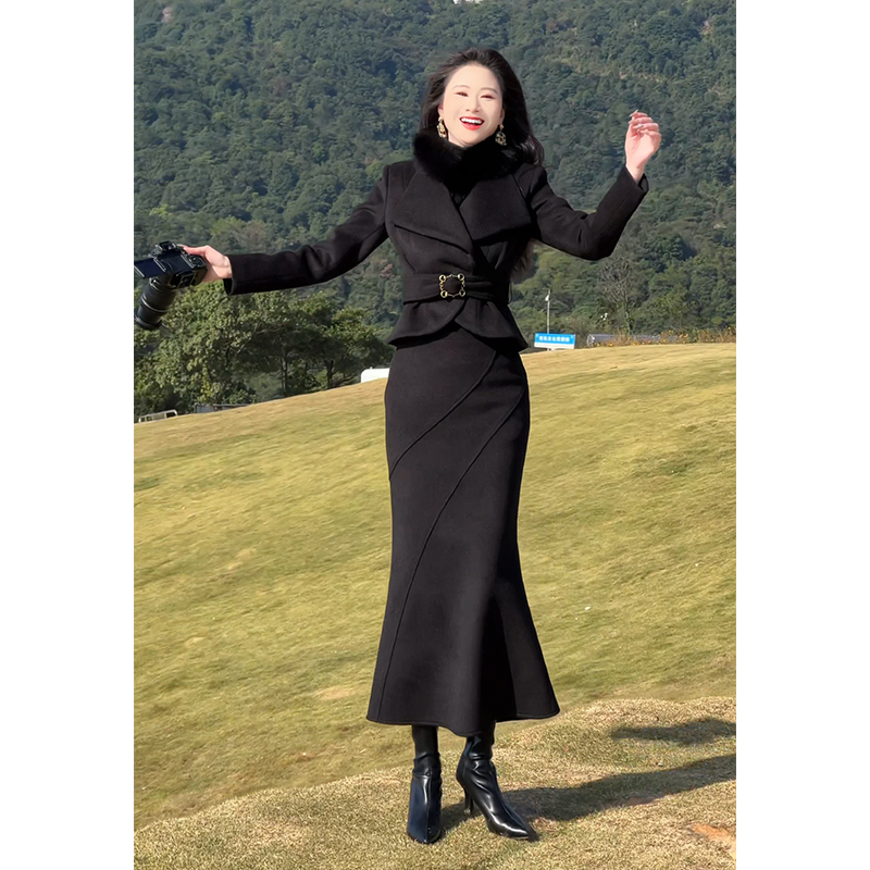 格润雅毛呢2025冬季气质套装裙