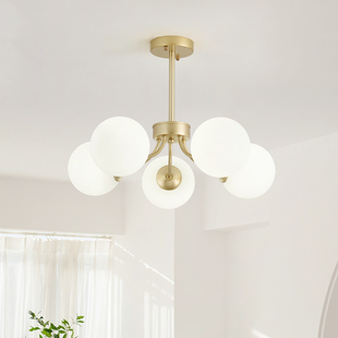 斯堪的纳维亚餐厅吊灯无障碍豪华创意家居高亮度餐桌灯现代简单玻