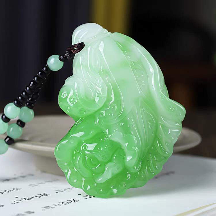 新疆和田玉翠青玉白菜吊坠男女款百财来招财玉坠毛衣链项链挂件