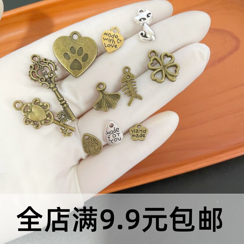 复古爱心形状字牌吊坠挂件手工DIY项链古青色古铜色娃娃玩偶配件图片
