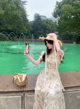 萌萌Ja」维纳斯女神 长款碎花连衣裙收腰显瘦温柔度假风长裙春夏