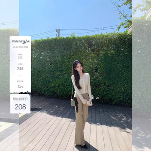 萌萌Ja 玻尔橱窗~韩系百搭特调奶卡其色微喇牛仔裤高腰显瘦休闲裤