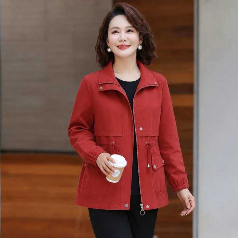 官方秋季中老年女装红色风衣外套妈妈装显瘦款大码薄款多口袋洋气