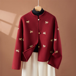 新年战袍高级感马年新款双面羊绒大衣女短款宽松中式刺绣羊毛外套