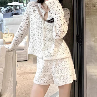 轻she高集感设计镂空钩花长袖 套装 针织衫 短裤 女 时尚 现货厂家批发