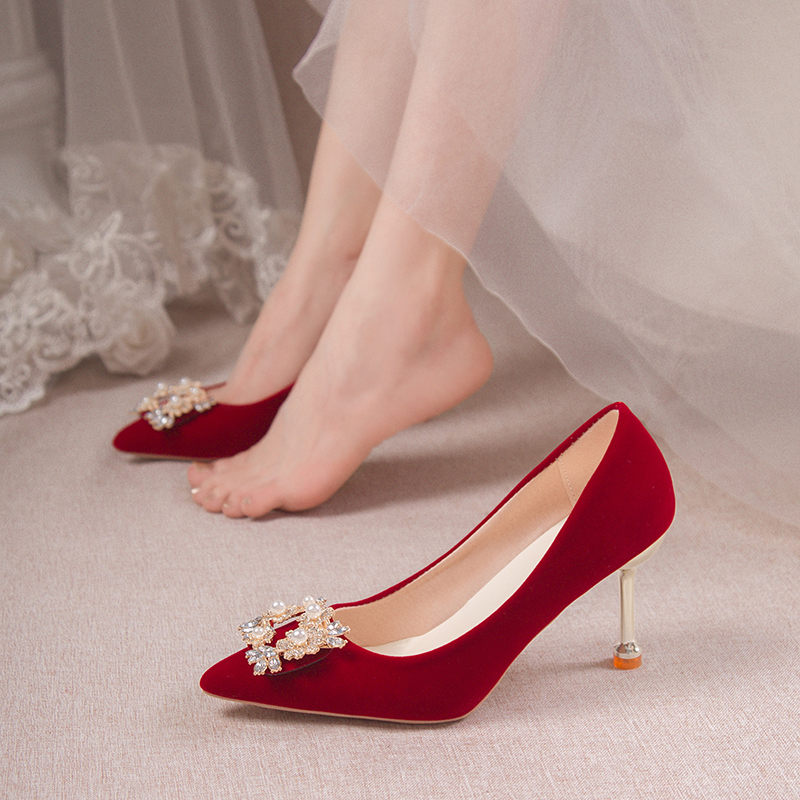 红色敬酒订女婚鞋新娘秀禾服婚纱两穿不累脚中式结婚订婚高跟鞋