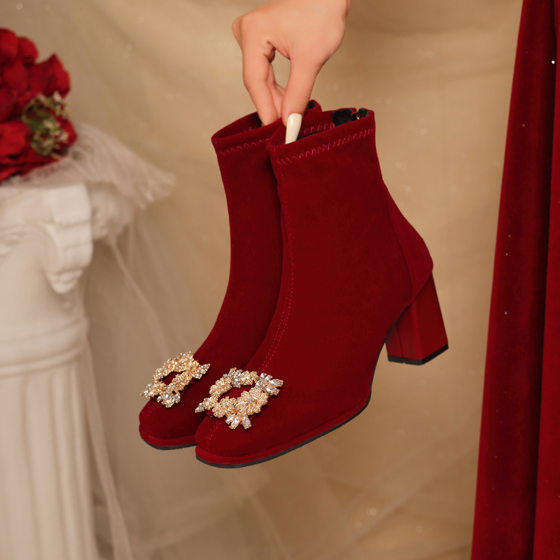 酒红色高跟短靴秋冬季新款新娘鞋配敬酒服秀禾鞋防水台不累脚法式