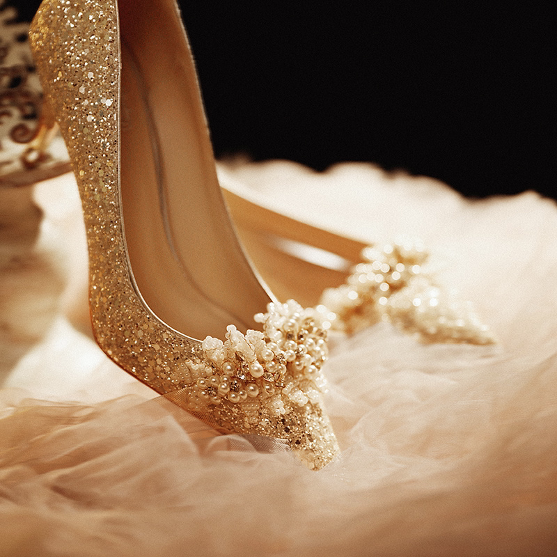 新娘主婚纱婚鞋不累脚法式金色高跟鞋水晶鞋女细跟伴娘礼服鞋细跟