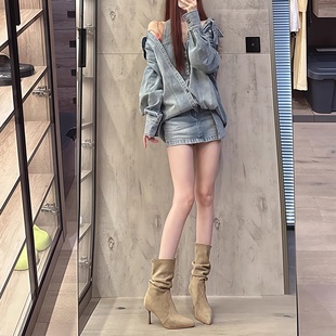 2025新款秋冬细跟高跟短靴女法式增高短筒尖头机车靴麂皮堆堆靴子