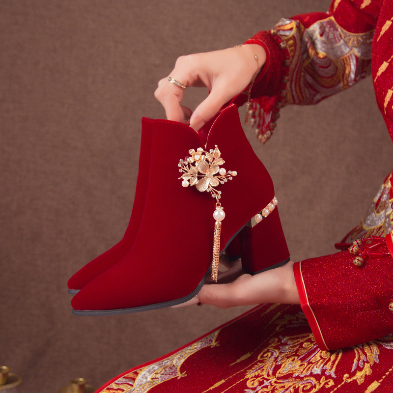 冬季结婚鞋女粗跟加绒中式秀禾婚纱两穿红色新娘鞋高跟不累脚短靴