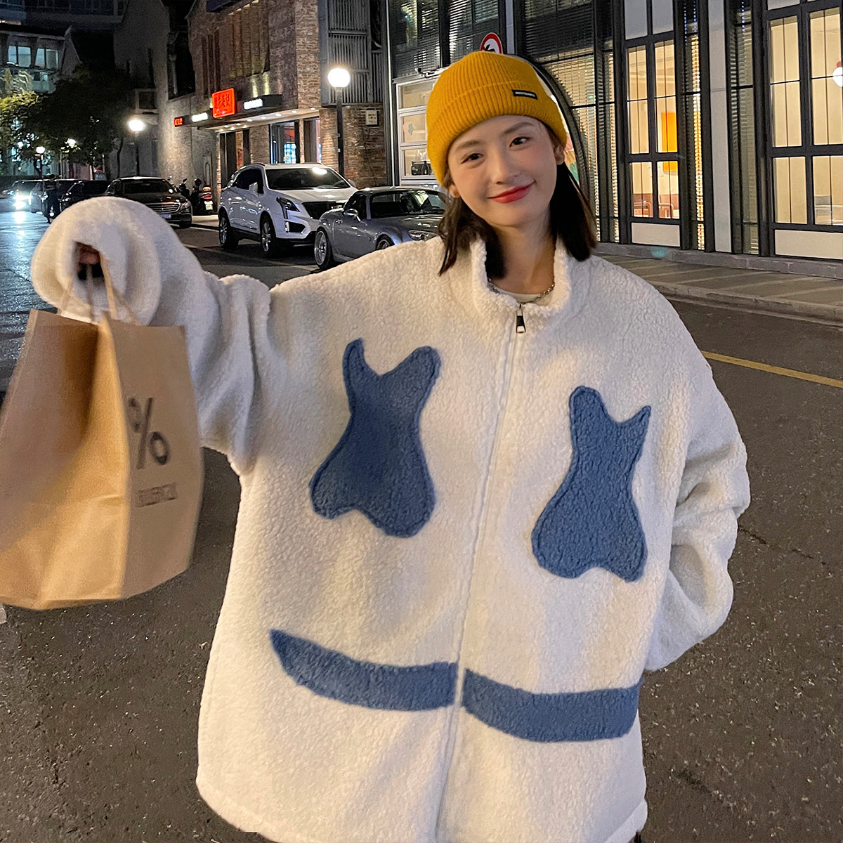 EY101 冬季新款港风潮女羊羔毛笑脸刺绣加厚衣服外套宽松P105图片