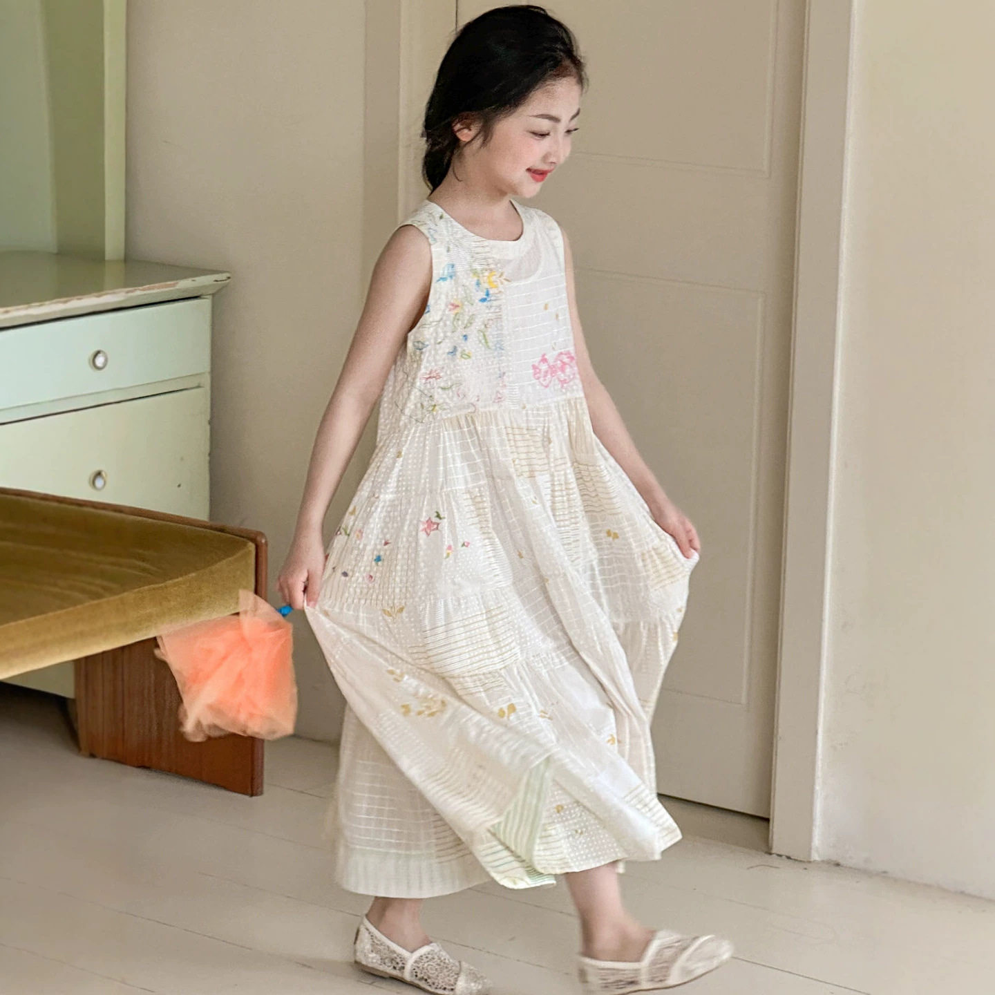 小红鱼女童重工刺绣背心裙夏装2026新款夏季亲子公主裙儿童连衣裙