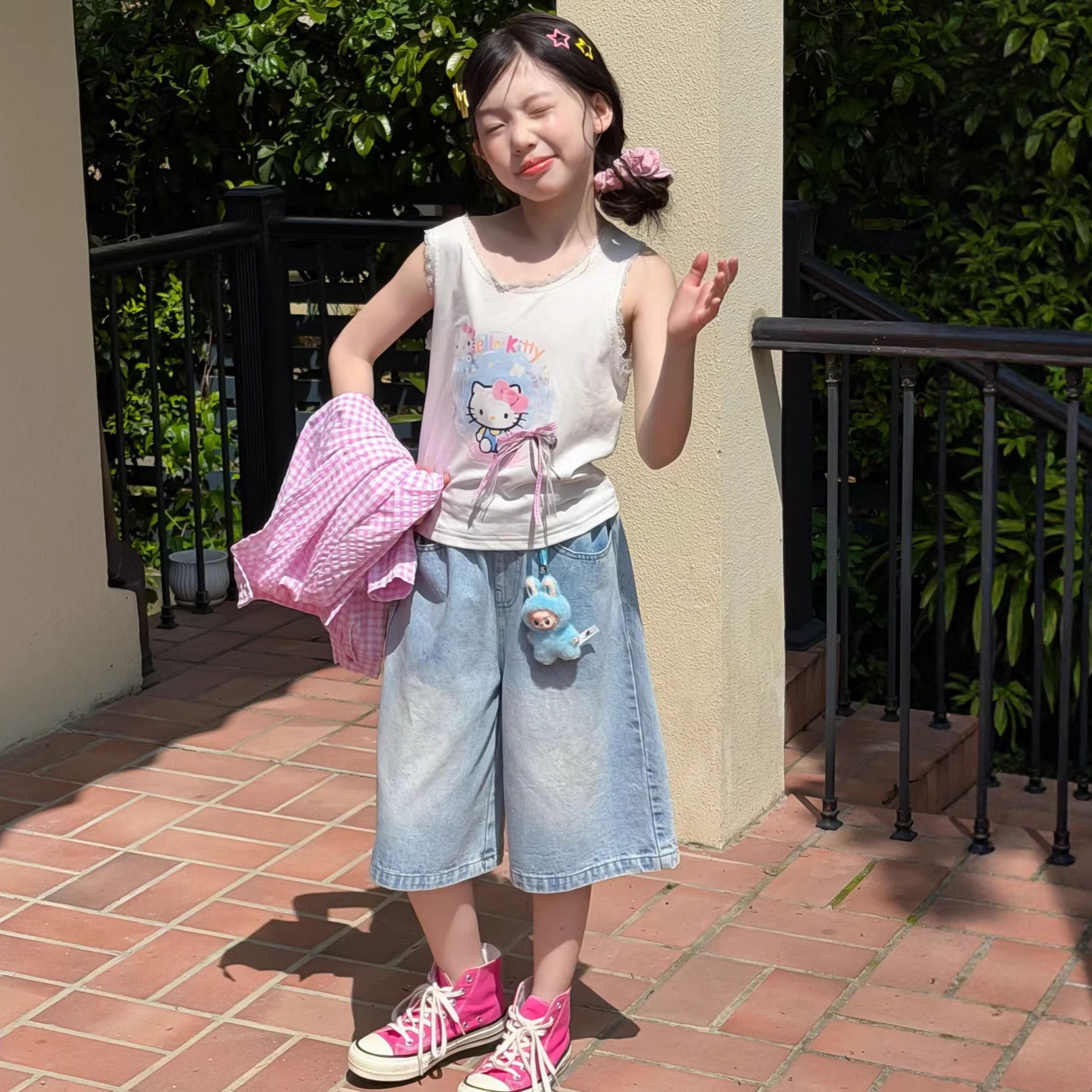 女童KT猫印花蕾丝花边无袖T恤2026夏季新款儿童纯棉可爱背心t恤衫