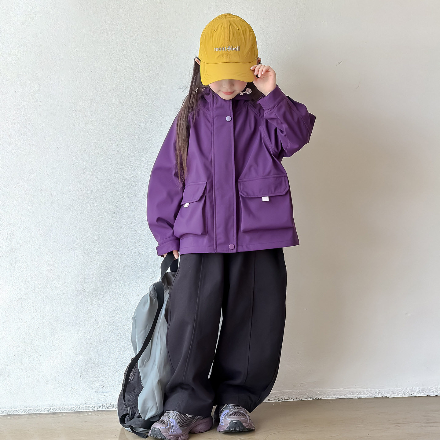 女童紫色连帽外套2026秋季新款中大童女孩春秋百搭冲锋衣防风秋装