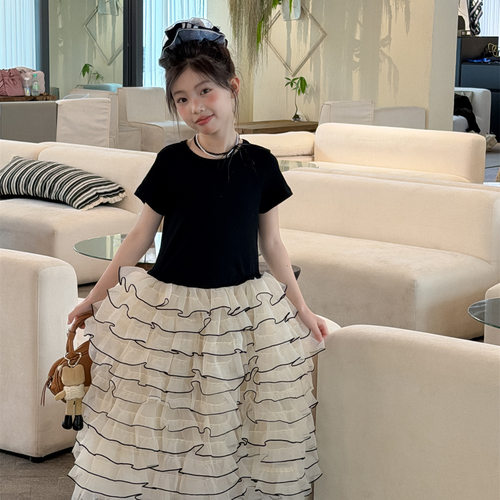 花与寻女童连衣裙2026夏季新款黑T拼接蛋糕纱裙韩系洋气公主裙子