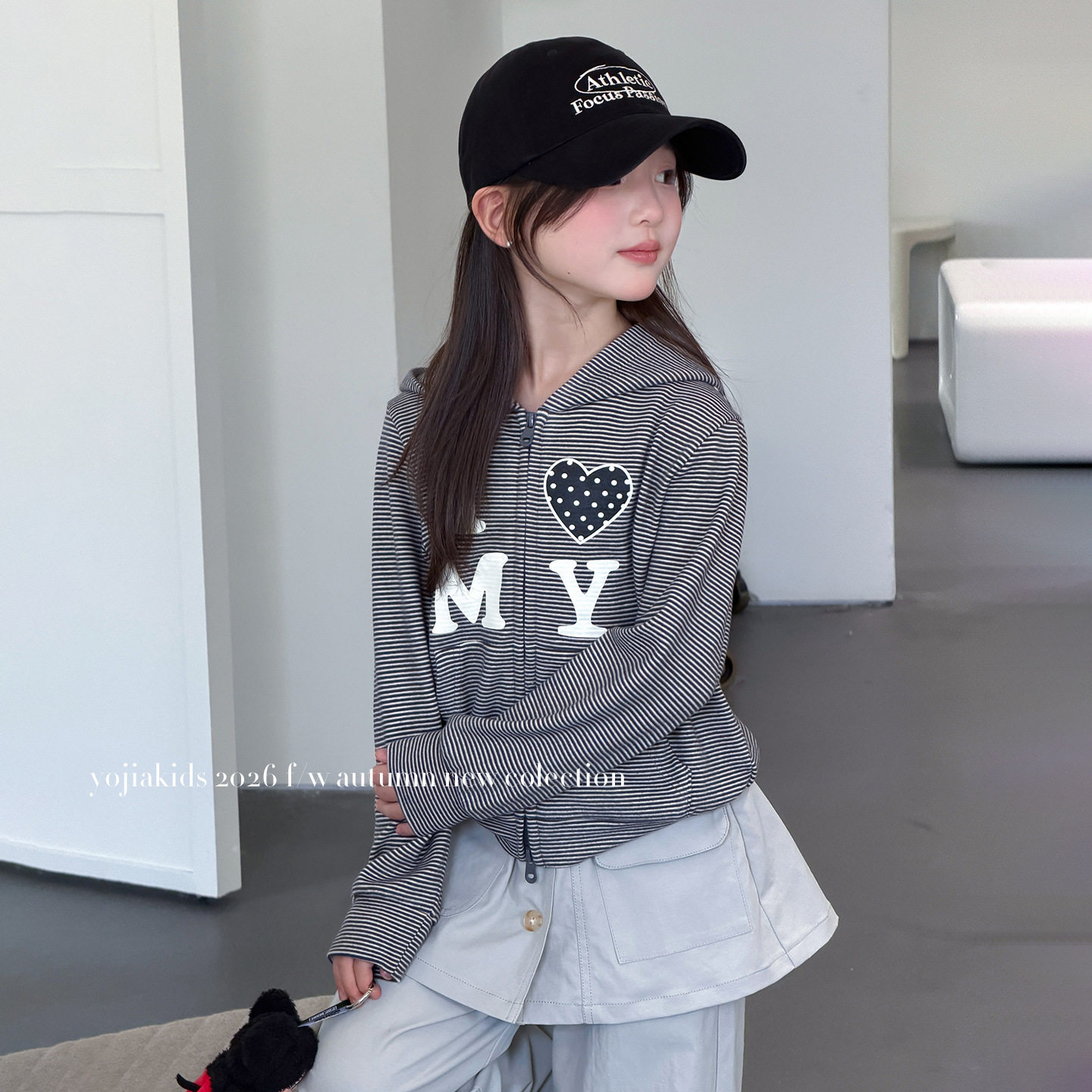 YOJIA女童连帽外套秋季2026新款洋气小女孩条纹卫衣薄款儿童秋装