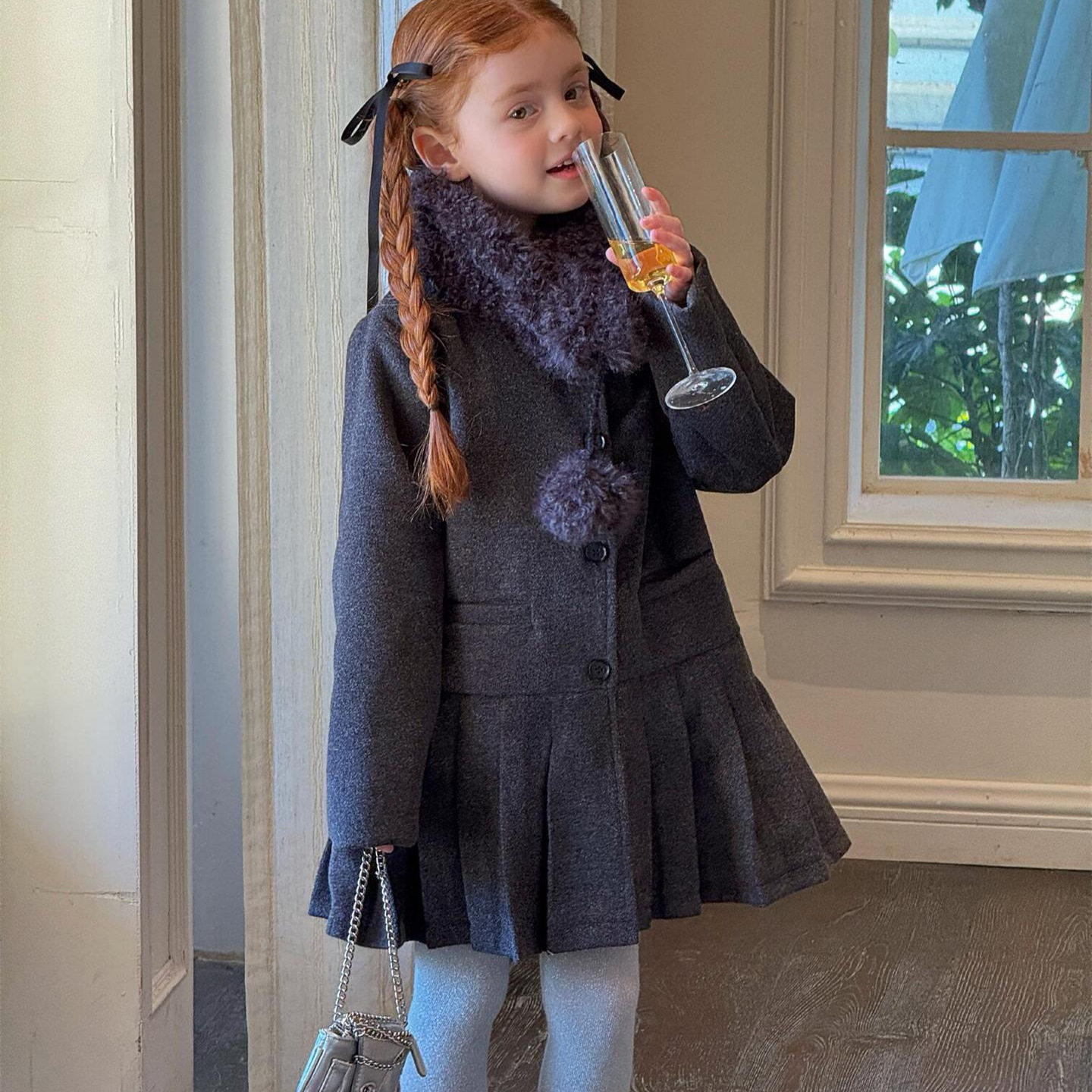 尖子蛋韩系童装2025冬季新款女童外套夹棉百褶毛呢大衣配毛领围脖