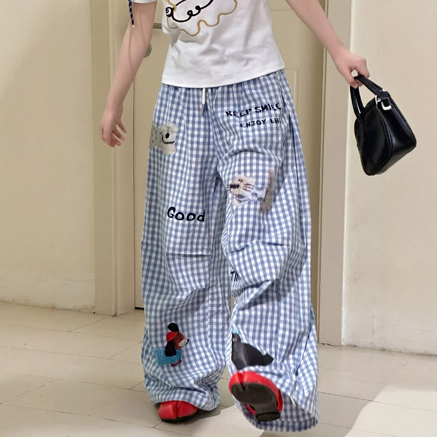 小红鱼女童裤子夏薄款2026亲子格子阔腿裤韩国童装轻薄卡通休闲裤