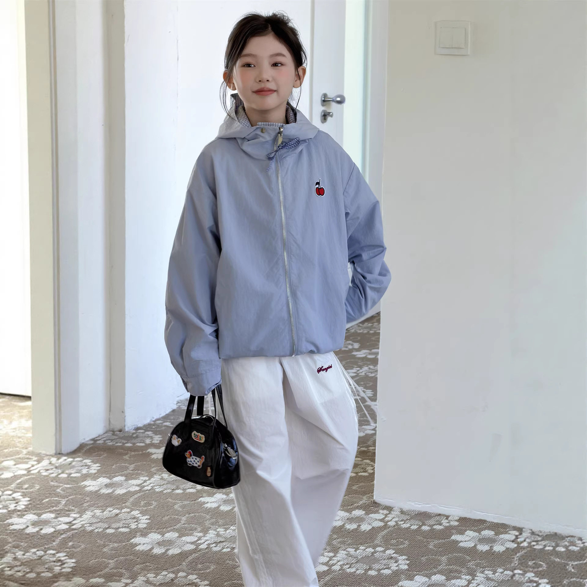 女童春装洋气时髦两面穿外套2026新款女大童洋气儿童春秋款夹克潮