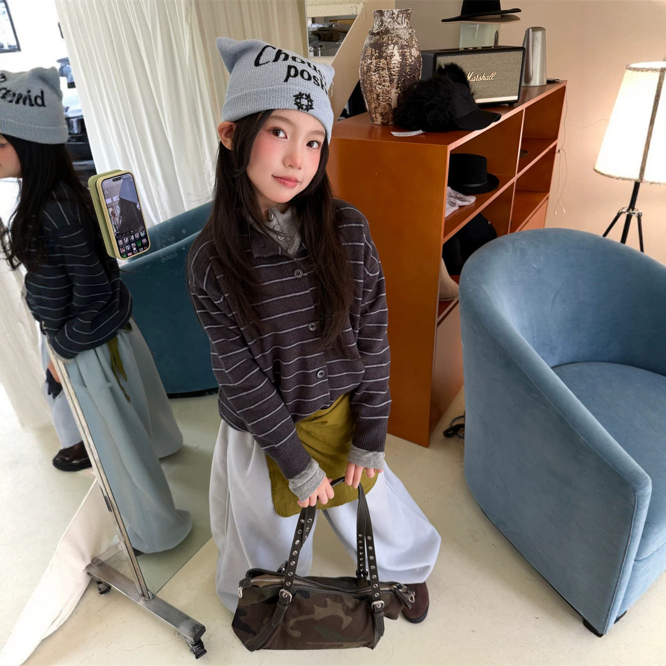 花与寻女童 2026 年冬款条纹开衫毛衣翻领条纹单排扣宽松针织上衣