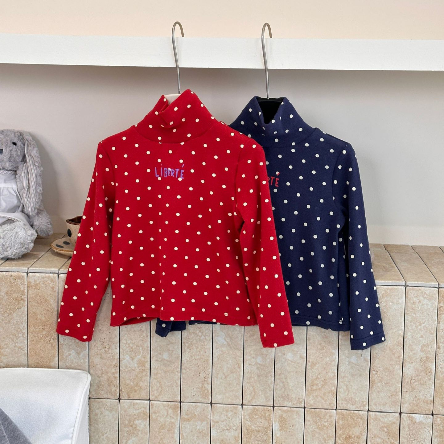 花与寻童装女童打底衫2025秋冬新款波点半高领加绒打底衫保暖洋气