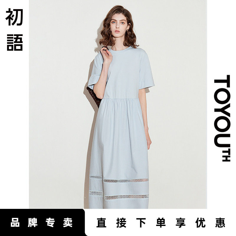 初语拼接设计感连衣裙女2025年春季新款镂空花边短袖中长款T恤裙