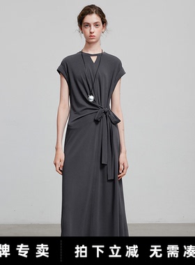 初语2025夏季新款知性优雅灰色连衣裙设计感收腰显瘦气质裙子女