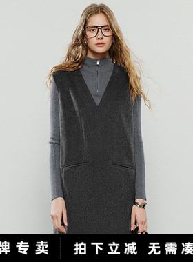 「New! 新品尝鲜」初语TOYOUTH叠穿灰色V领唇袋装饰背心连衣裙秋