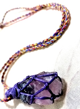 貔貅阁珠宝 原野 天然紫萤石网兜原石水晶手作简单蜡绳吊坠项链