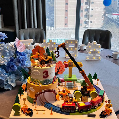 男孩儿童生日蛋糕装饰山洞隧道电动轨道小火车路障小汽车烘焙摆件
