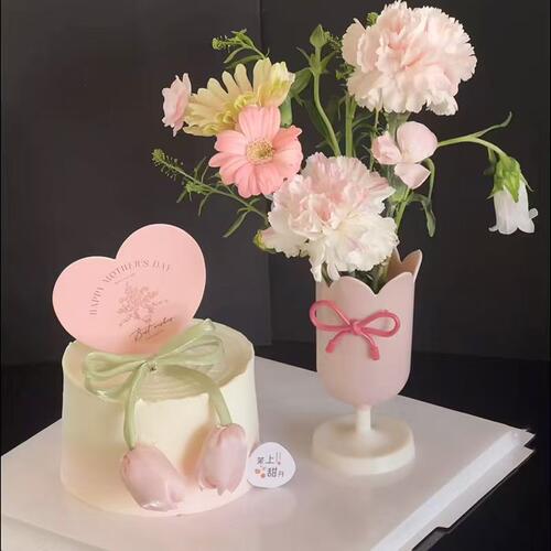 网红2025母亲节郁金香蛋糕杯