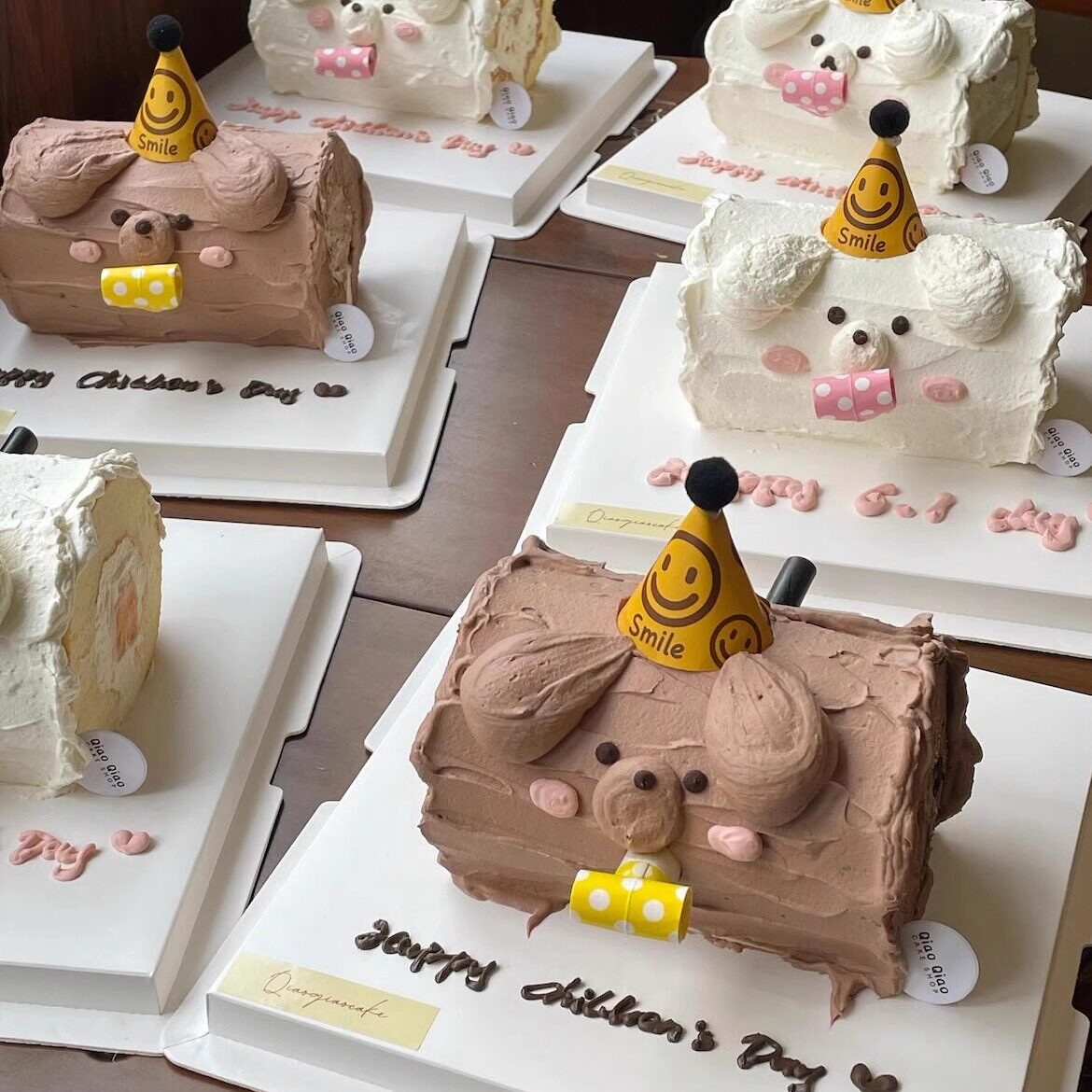 网红小红书同款吹龙生日蛋糕装饰毛球笑脸小帽子创意氛围拍照道具