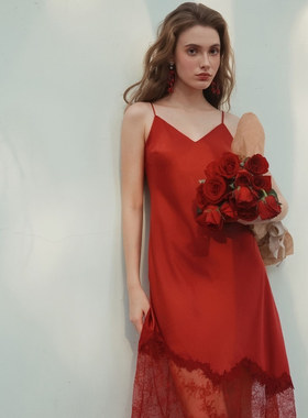 梧桐本色囍悦红钻系列精致蕾丝吊带裙丝滑仿醋酸重工刺绣WJ85226